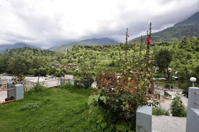 River Side Cottage Manali  Exterior photo